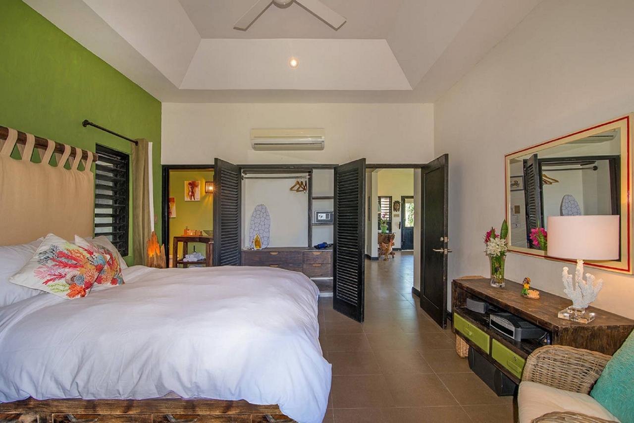 Luxury Villa sleeps 6, Beach Access, Montego Bay Exterior foto